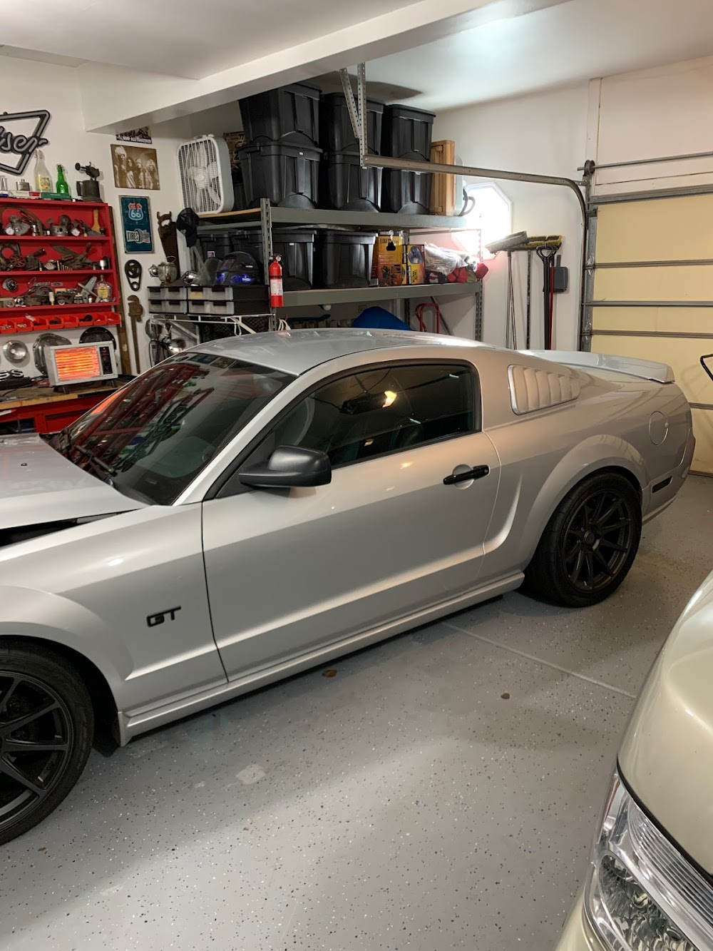 E-Z Tech Paintless Dent Removal